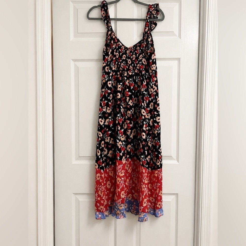 Express Floral Midi Dress Women’s Size Medium Black Red Sleeveless Flowy Dress